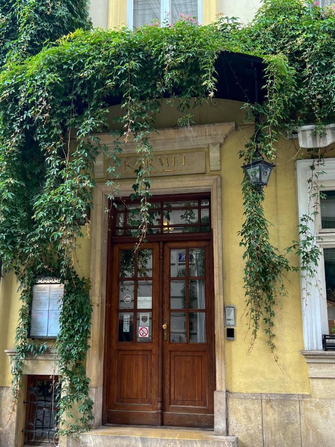 Aparthotel Karmel Krasków Eksteriør bilde