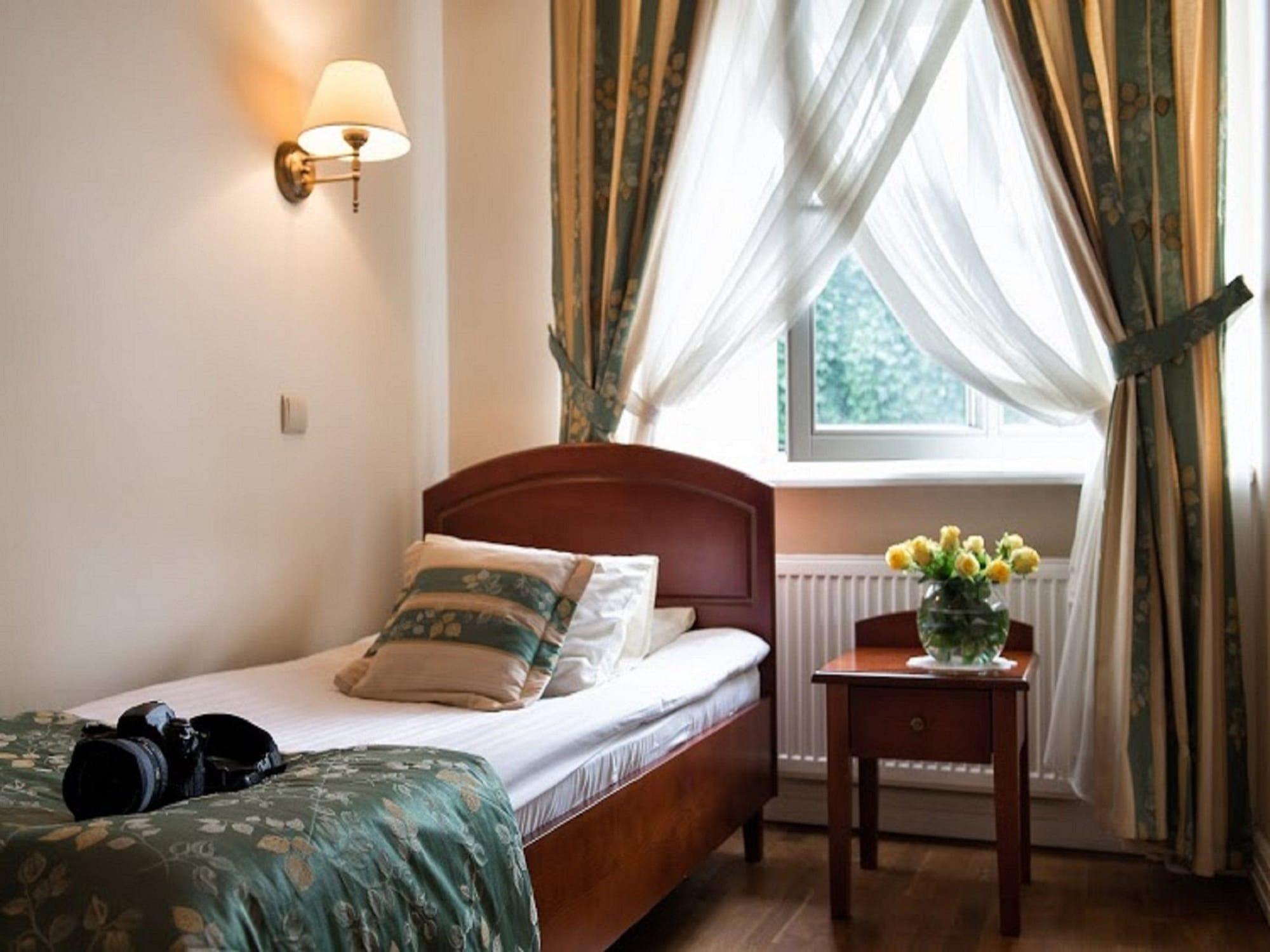 Aparthotel Karmel Krasków Eksteriør bilde