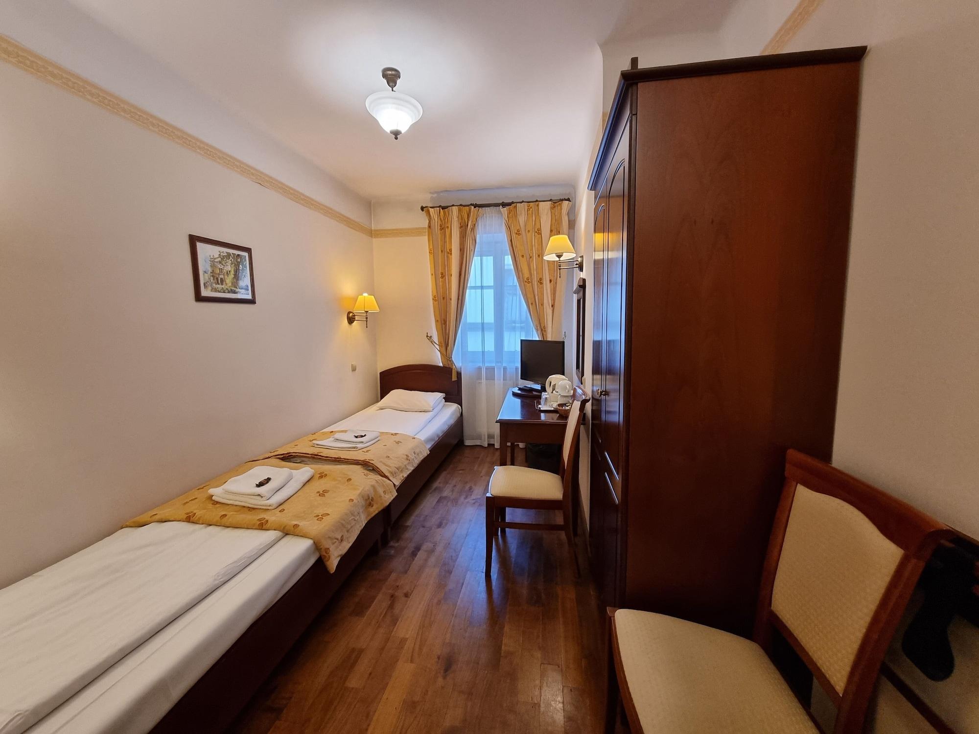 Aparthotel Karmel Krasków Eksteriør bilde