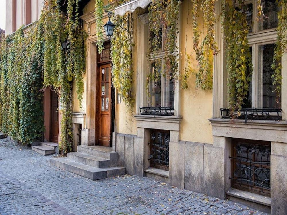 Aparthotel Karmel Krasków Eksteriør bilde
