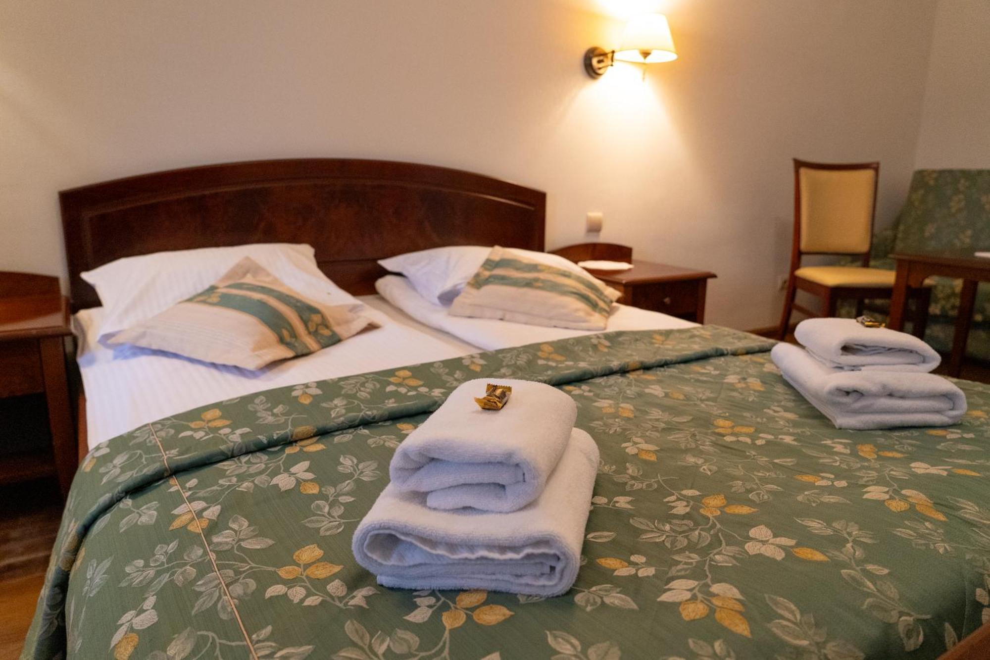 Aparthotel Karmel Krasków Eksteriør bilde